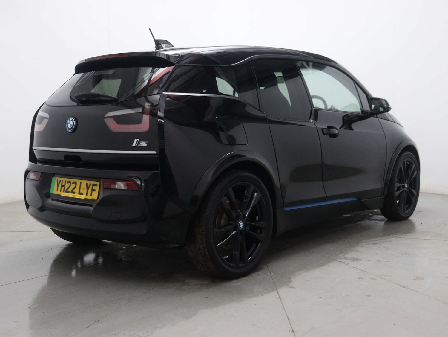 Used BMW i3 2022 for sale - 77259158: Photo 12