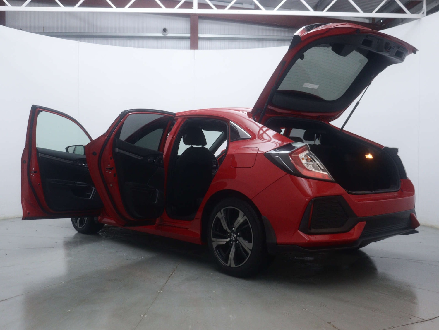 Used Honda Civic 2018 for sale - 77529408: Photo 55