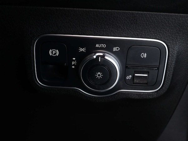 Used Mercedes-Benz GLB 2021 for sale - 75638762: Photo 38
