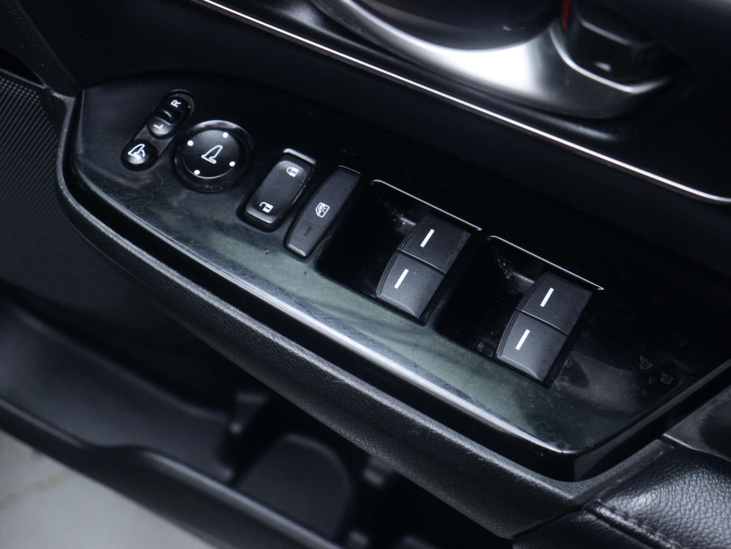 Used Honda CR-V 2020 for sale - 76946124: Photo 40