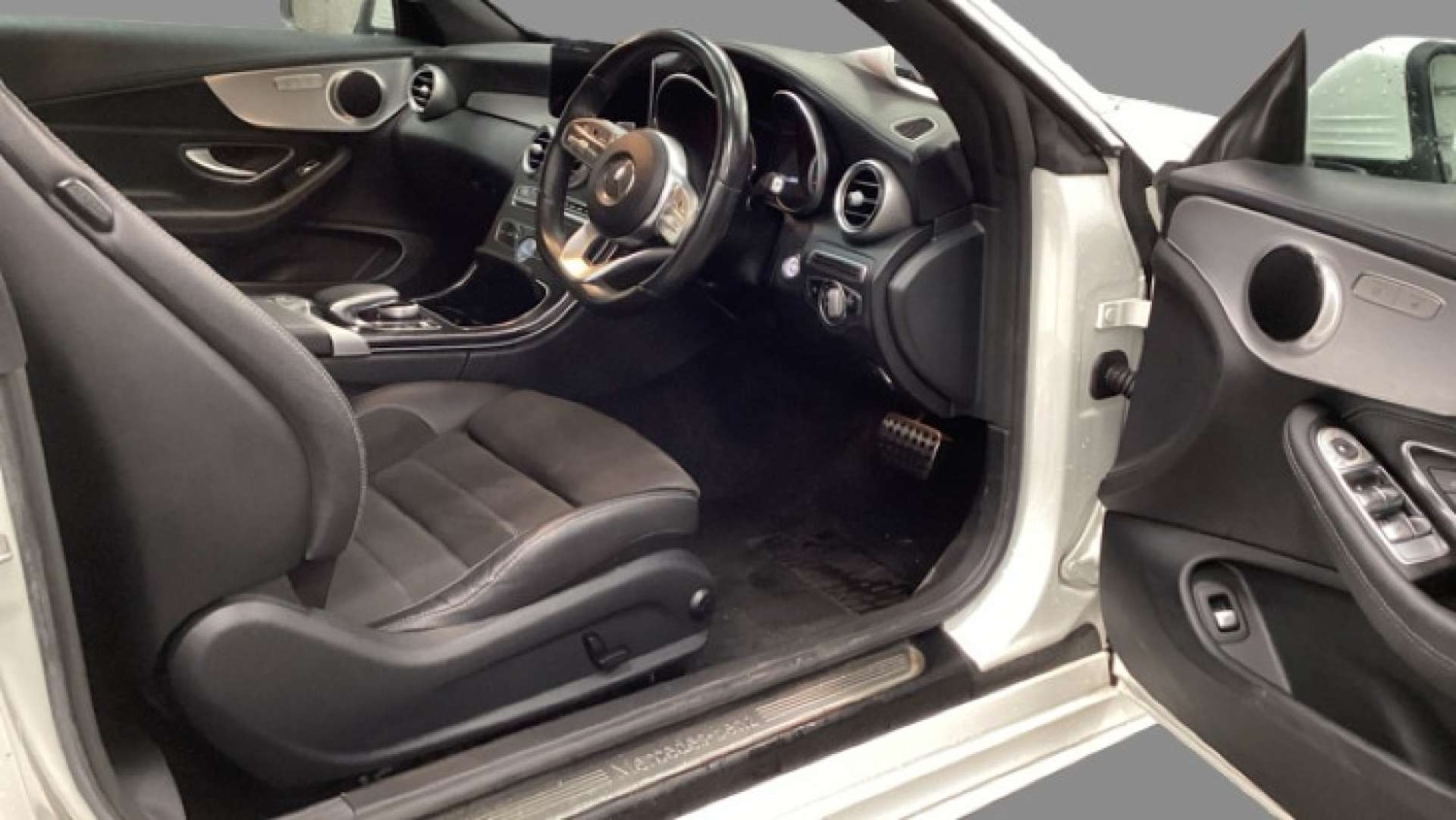 Used Mercedes-Benz C Class 2019 for sale - 76599661: Photo 12