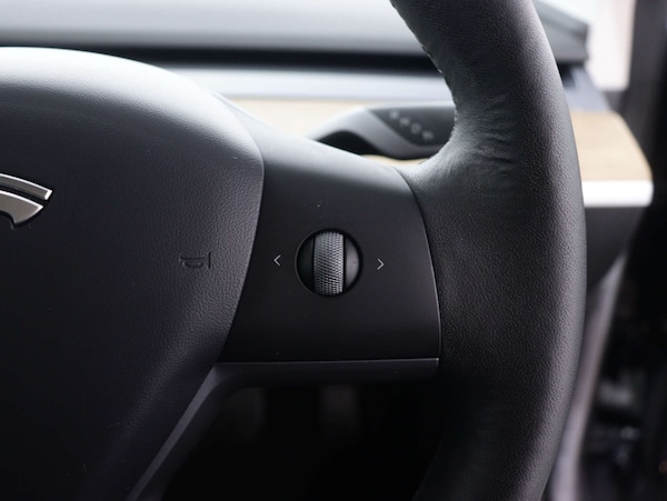 Used Tesla Model 3 2022 for sale - 75628516: Photo 30