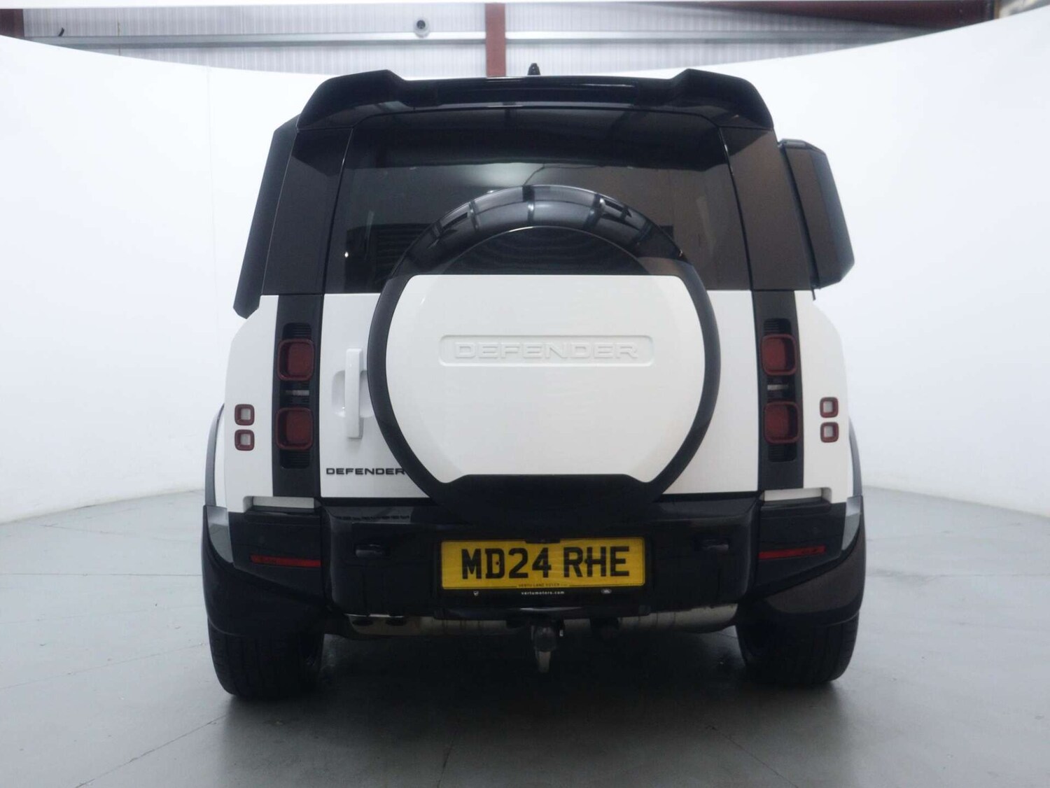 Used Land Rover Defender 2024 for sale - 77339225: Photo 14