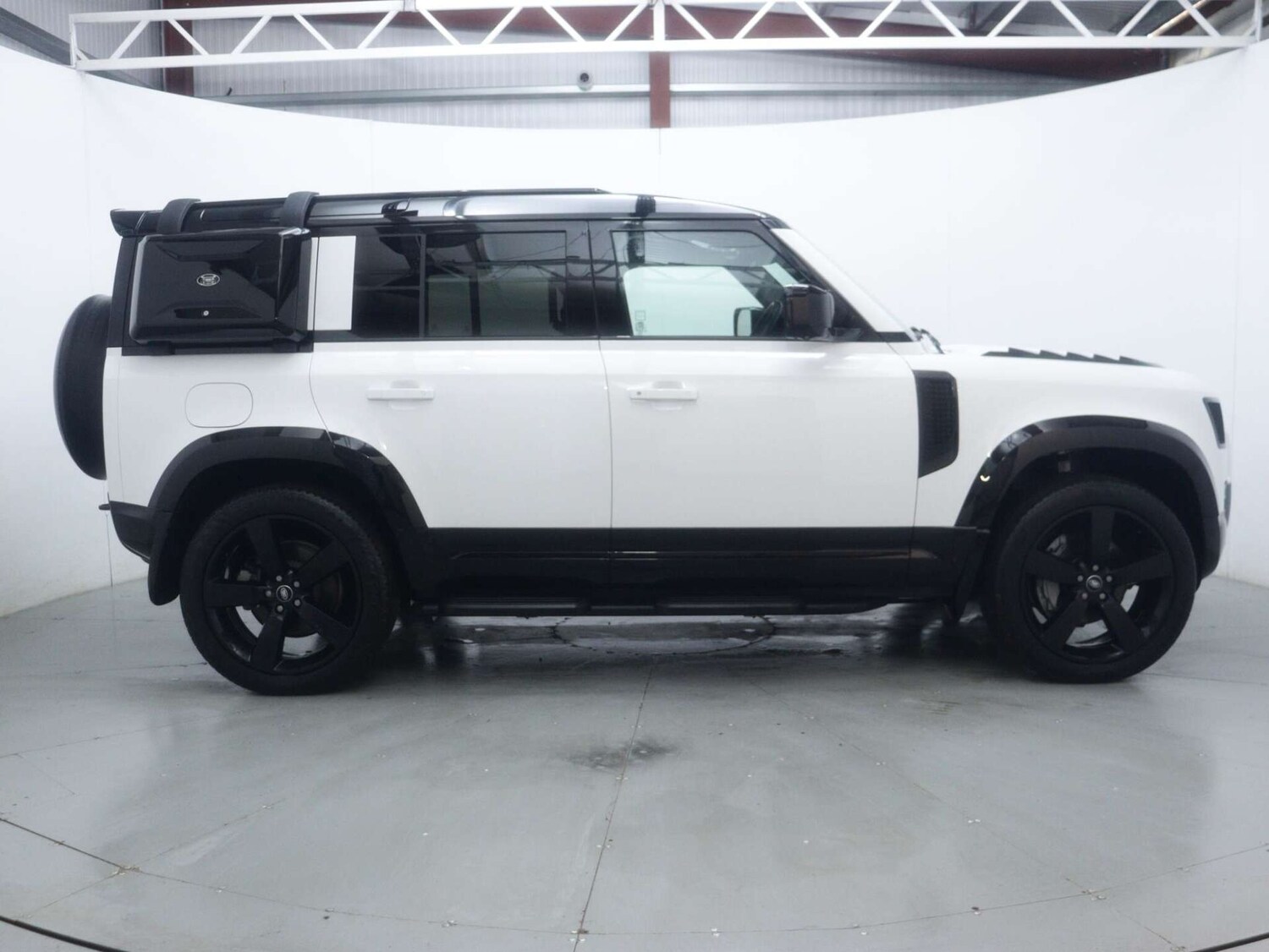 Used Land Rover Defender 2024 for sale - 77339225: Photo 15