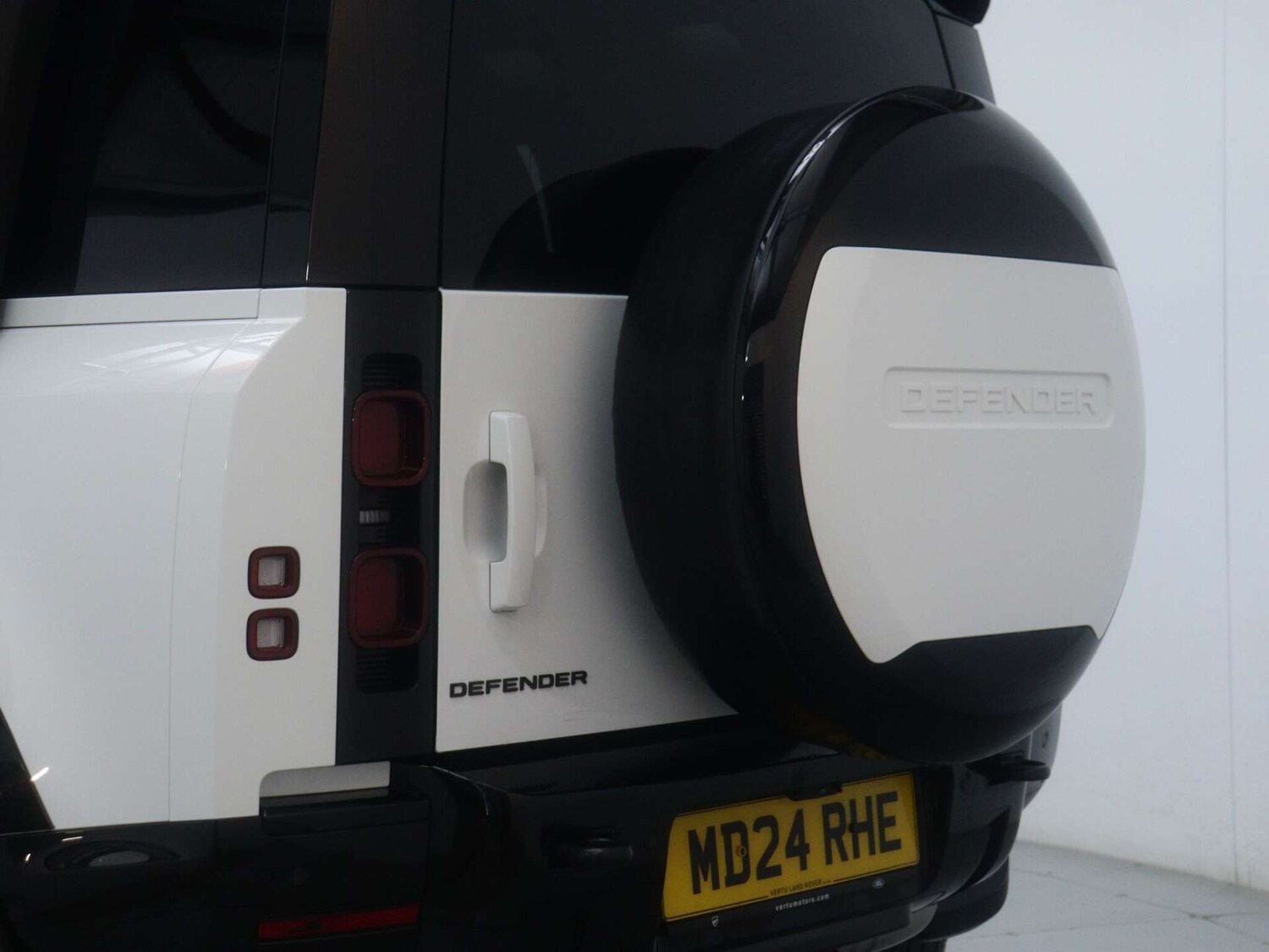 Used Land Rover Defender 2024 for sale - 77339225: Photo 20