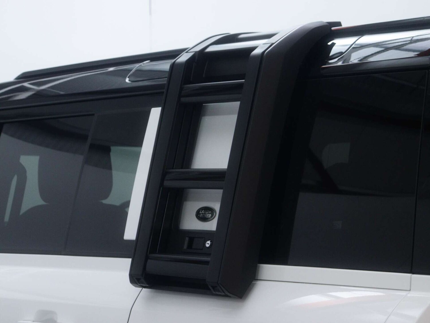 Used Land Rover Defender 2024 for sale - 77339225: Photo 21