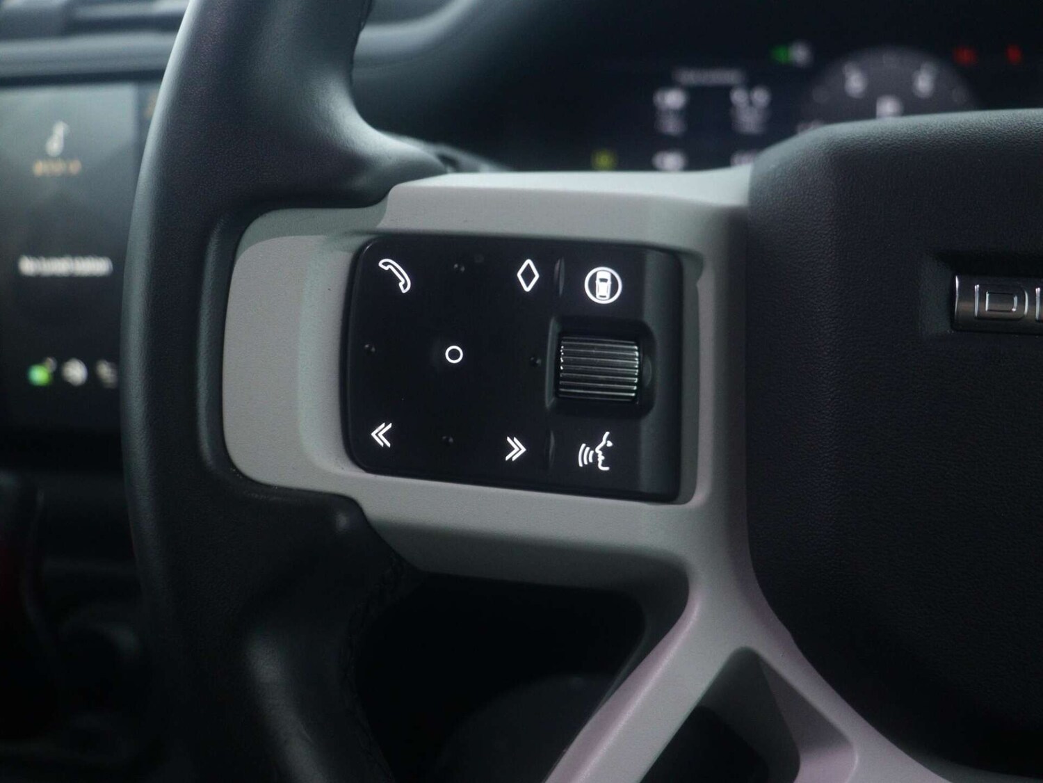 Used Land Rover Defender 2024 for sale - 77339225: Photo 51