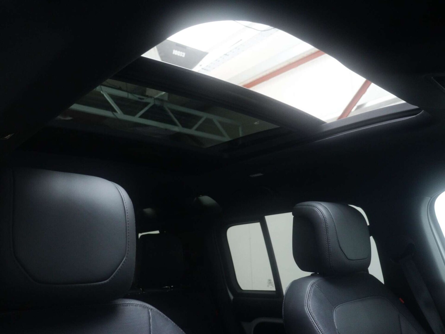 Used Land Rover Defender 2024 for sale - 77339225: Photo 62