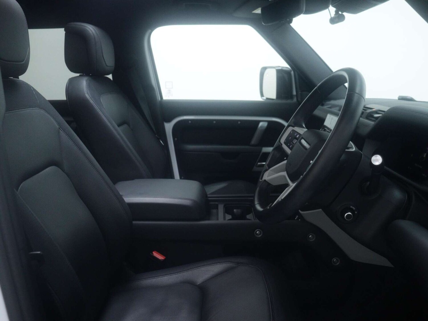 Used Land Rover Defender 2024 for sale - 77339225: Photo 64