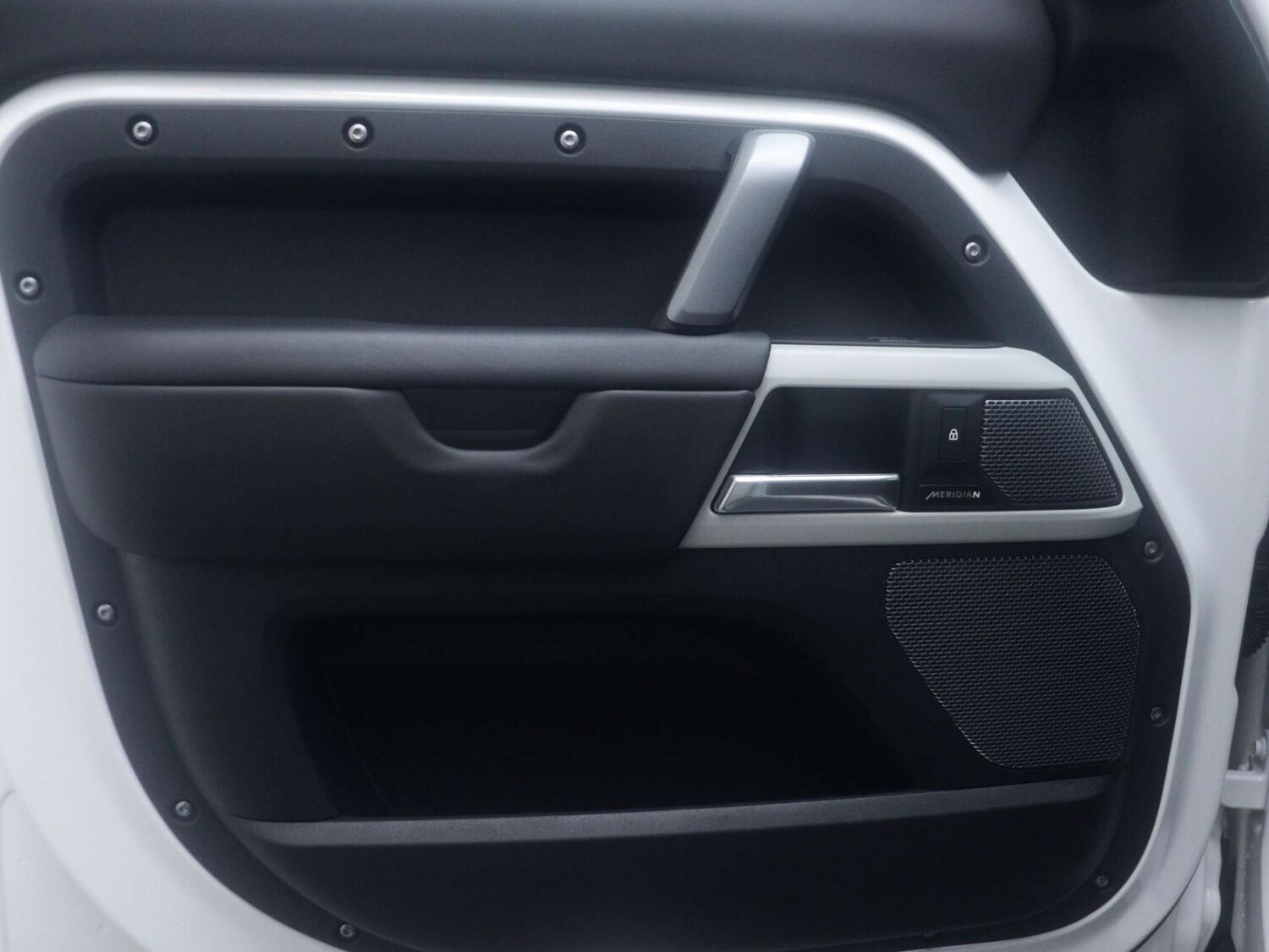 Used Land Rover Defender 2024 for sale - 77339225: Photo 70