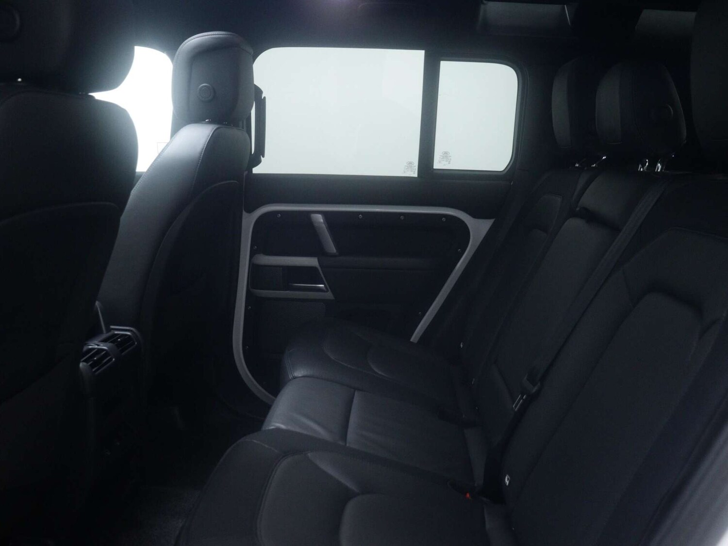 Used Land Rover Defender 2024 for sale - 77339225: Photo 71