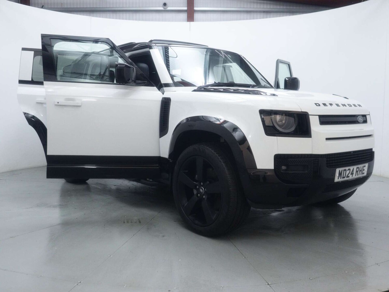 Used Land Rover Defender 2024 for sale - 77339225: Photo 76