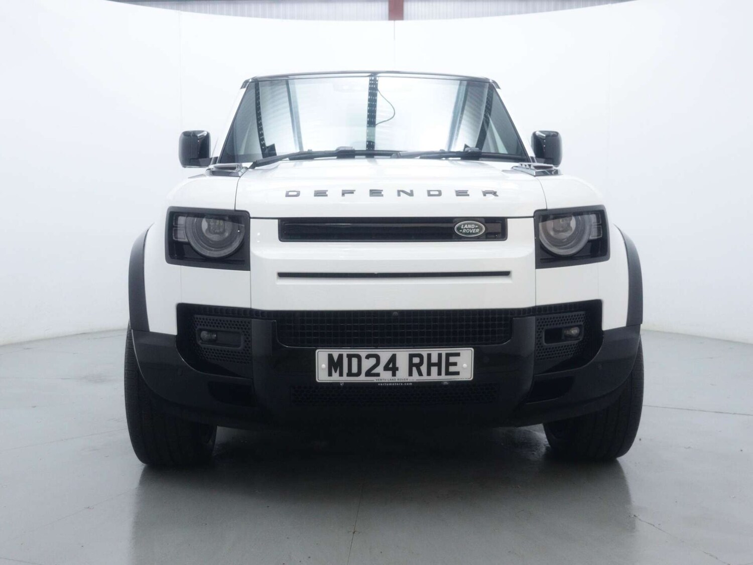 Used Land Rover Defender 2024 for sale - 77339225: Photo 9