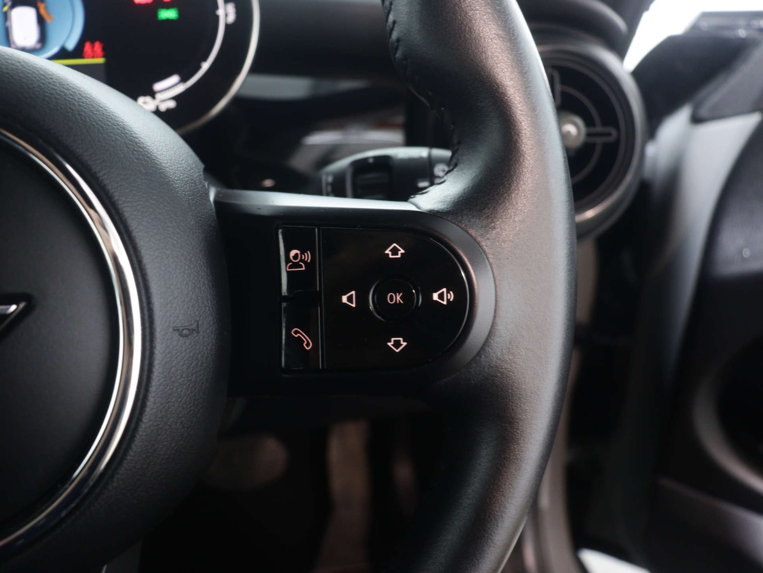 Used MINI Hatch 2021 for sale - 75628506: Photo 32