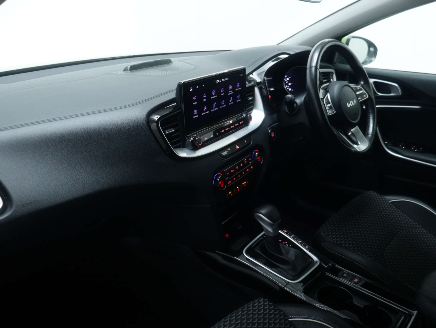 Used Kia XCeed 2024 for sale - 76829730: Photo 48