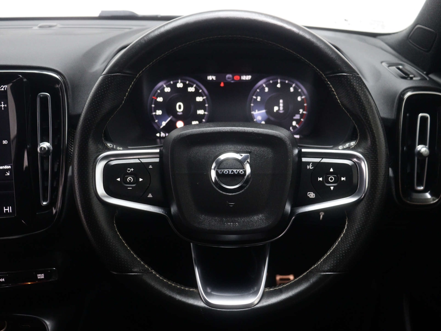 Used Volvo XC40 2020 for sale - 76129238: Photo 17