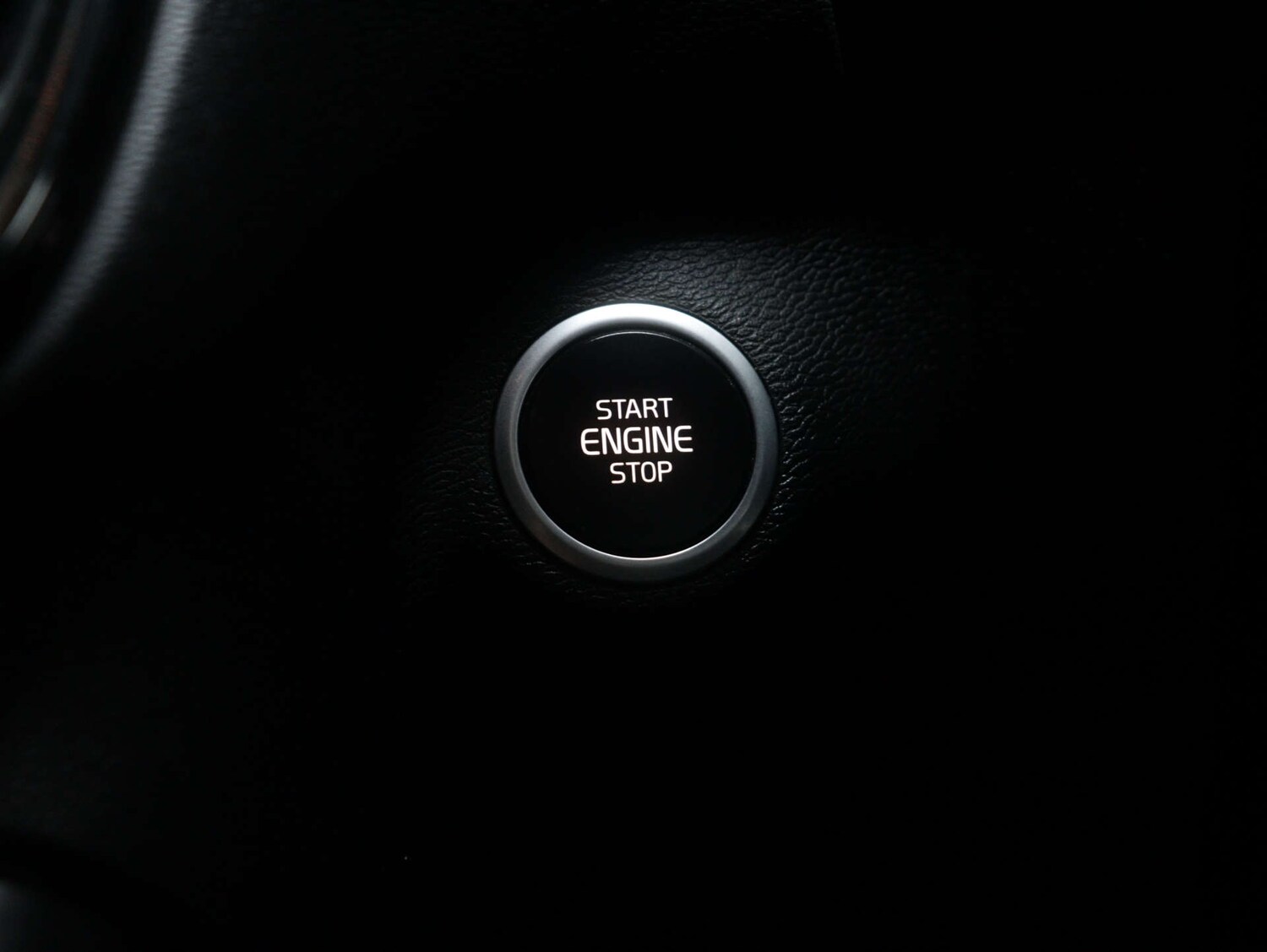 Used Volvo XC40 2020 for sale - 76129238: Photo 31