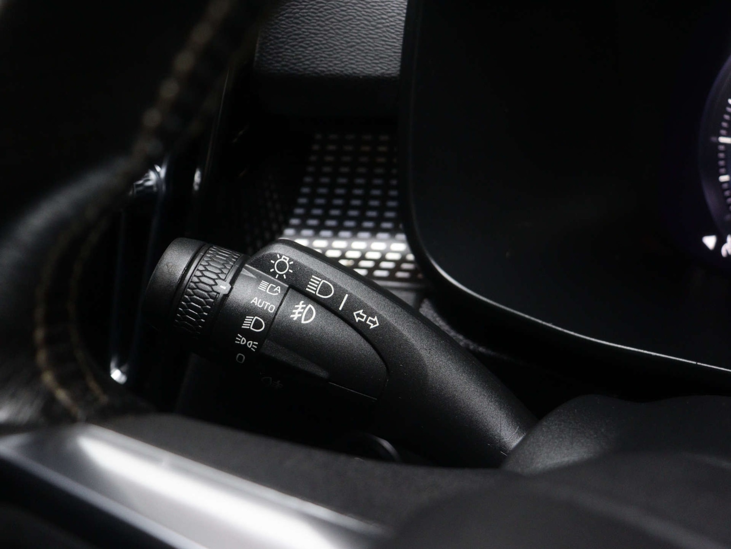 Used Volvo XC40 2020 for sale - 76129238: Photo 34