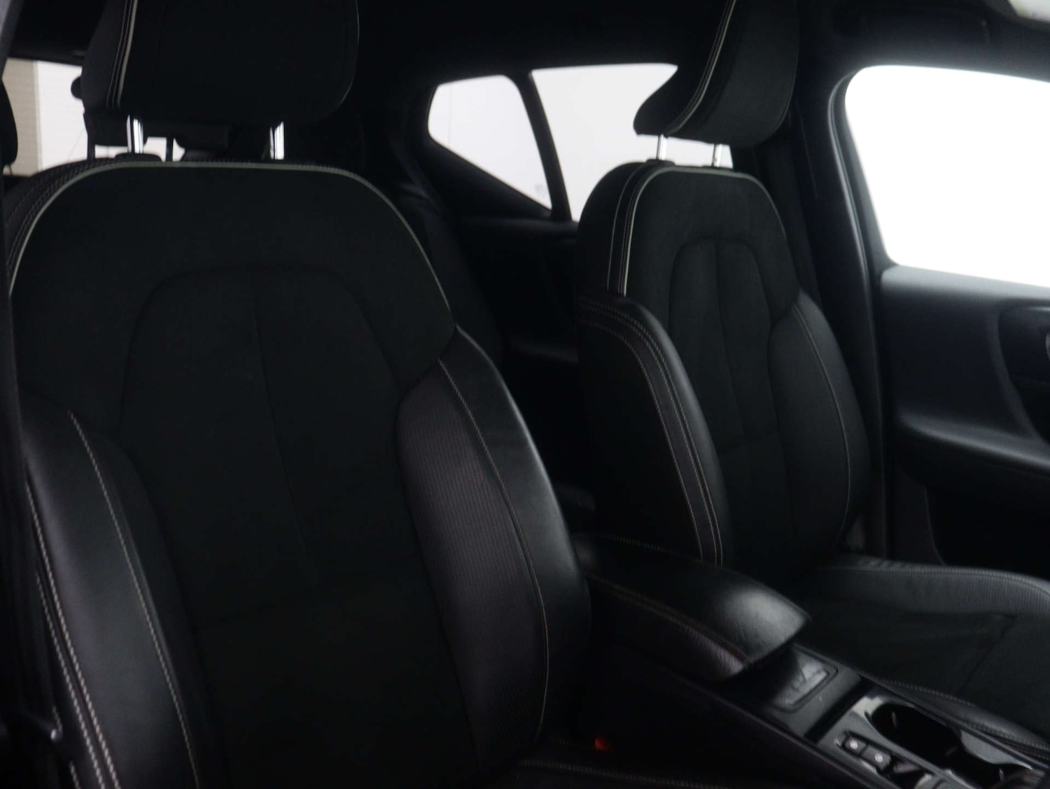 Used Volvo XC40 2020 for sale - 76129238: Photo 39