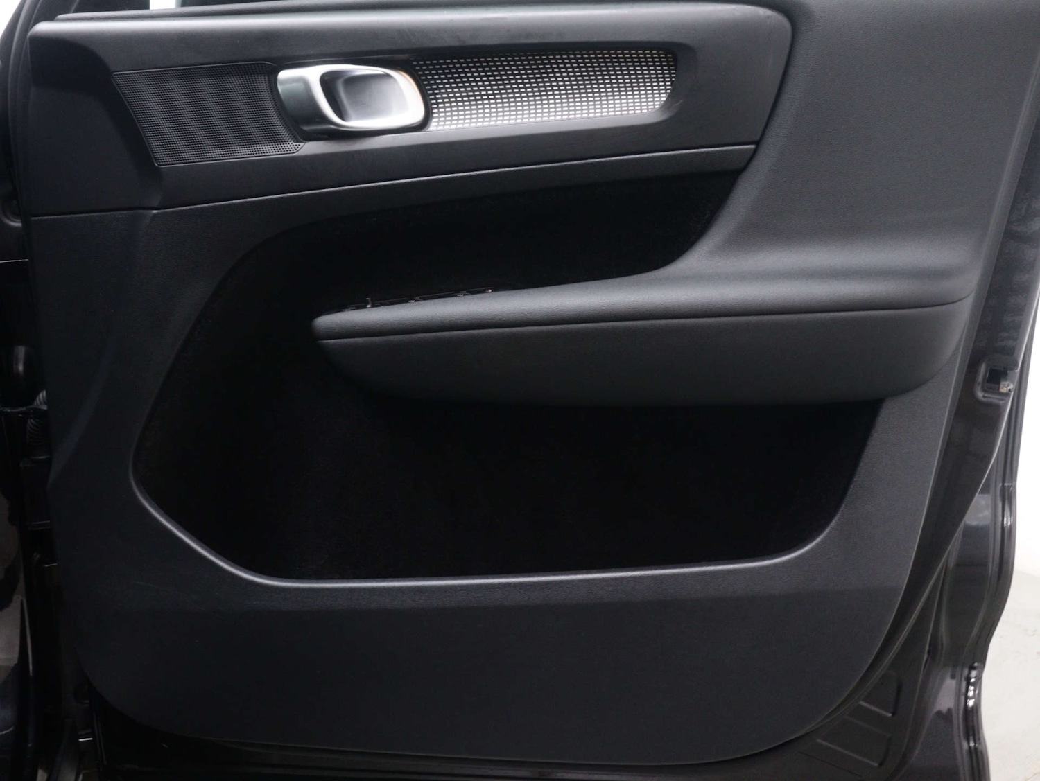 Used Volvo XC40 2020 for sale - 76129238: Photo 40