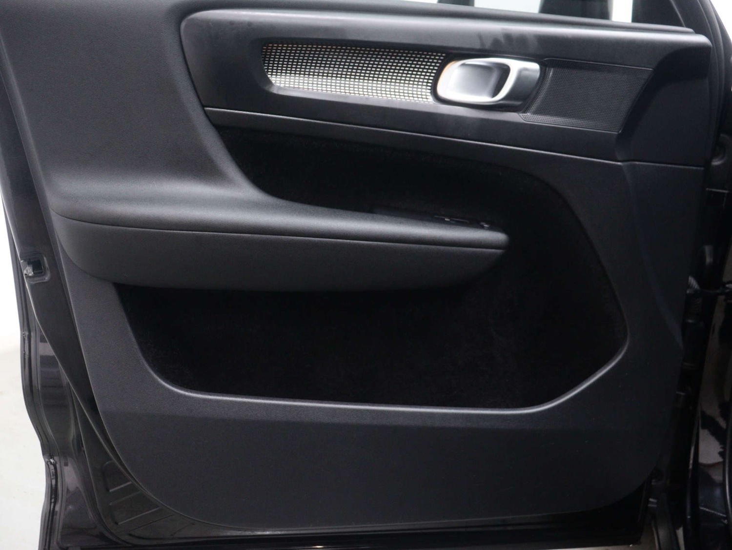 Used Volvo XC40 2020 for sale - 76129238: Photo 44