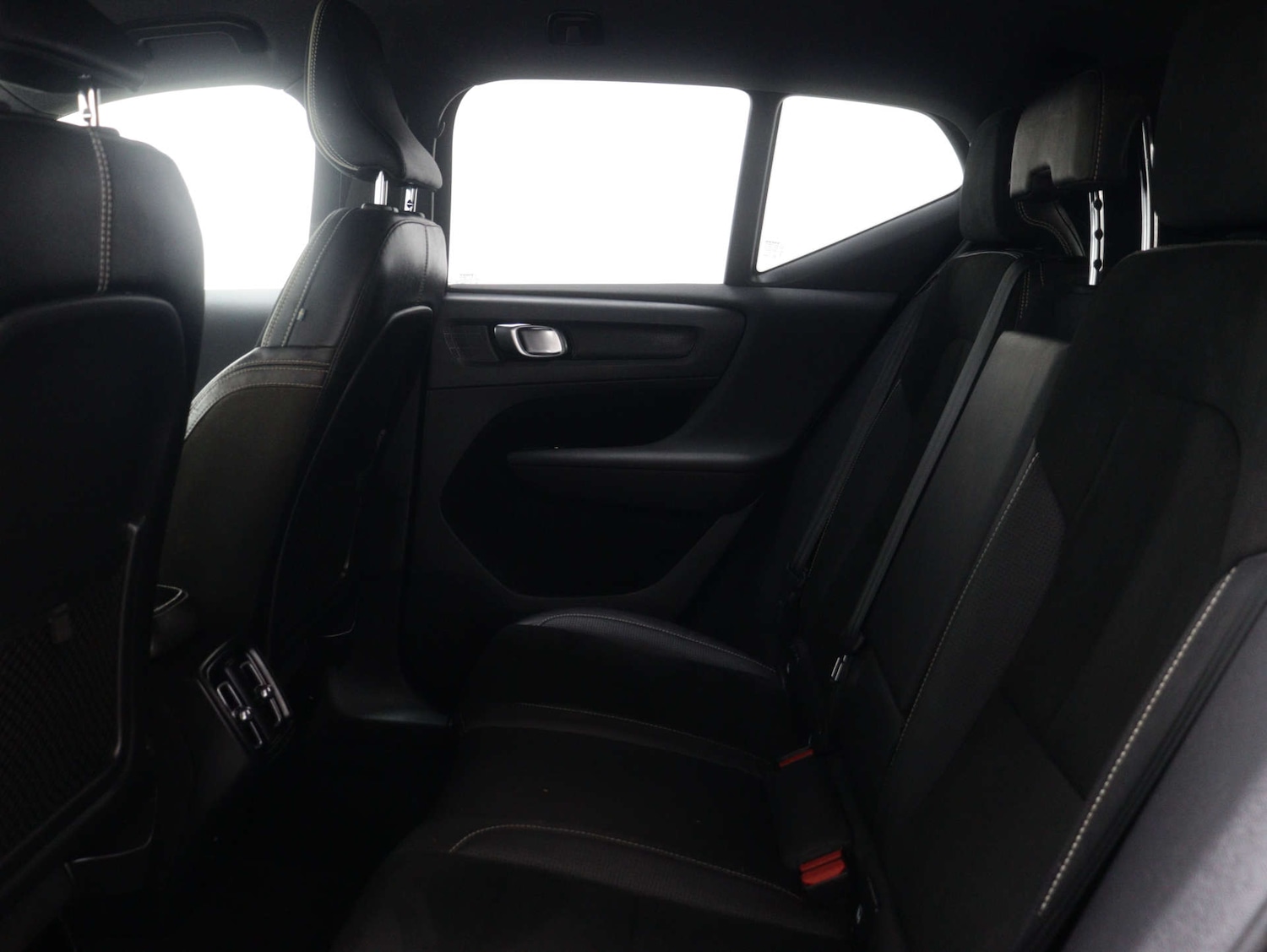 Used Volvo XC40 2020 for sale - 76129238: Photo 45