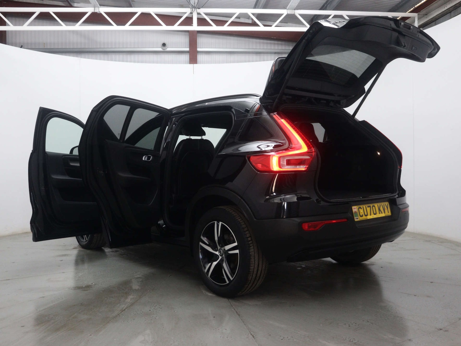 Used Volvo XC40 2020 for sale - 76129238: Photo 53