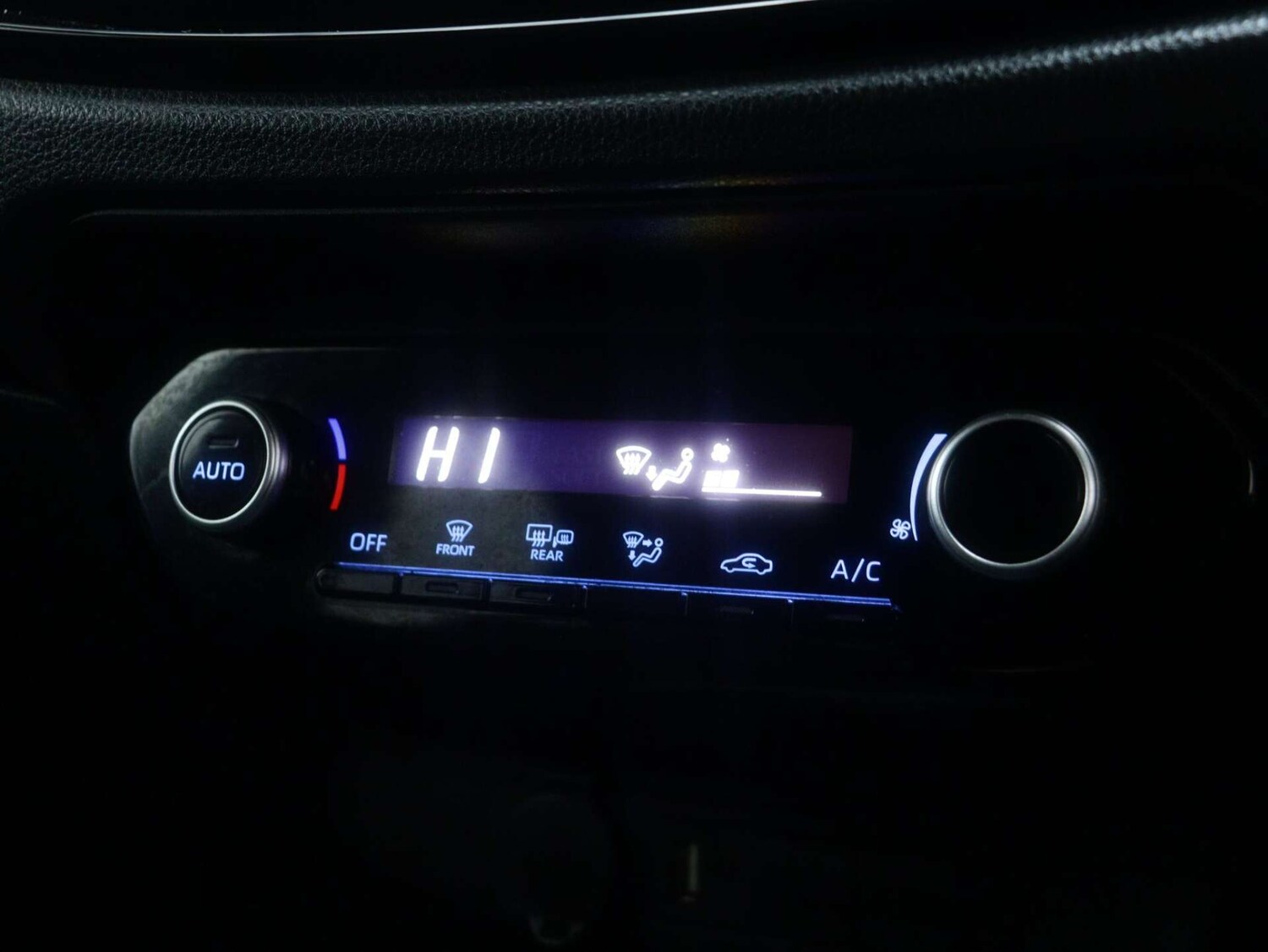 Used Toyota Aygo X 2022 for sale - 77452451: Photo 33