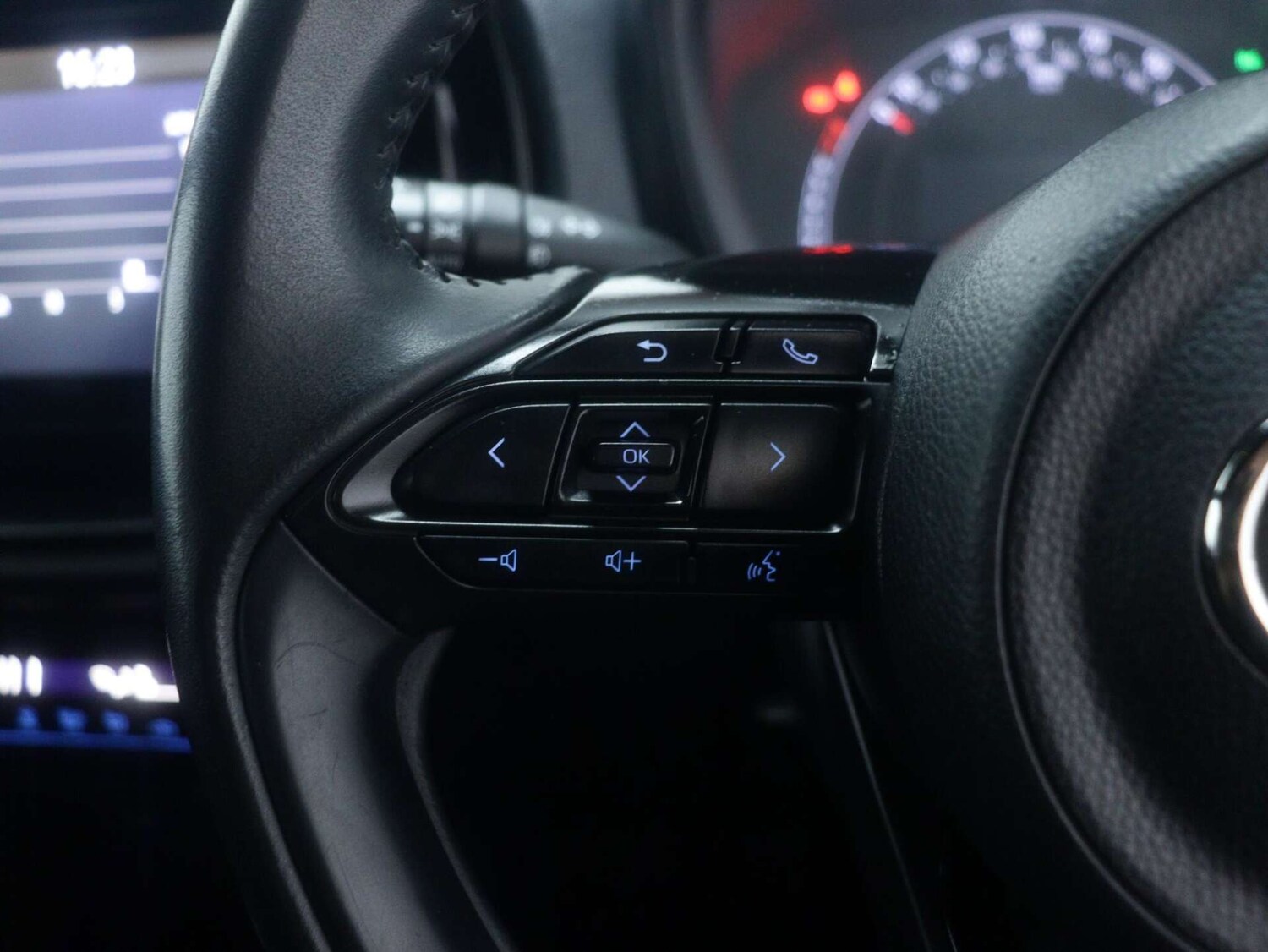 Used Toyota Aygo X 2022 for sale - 77452451: Photo 35