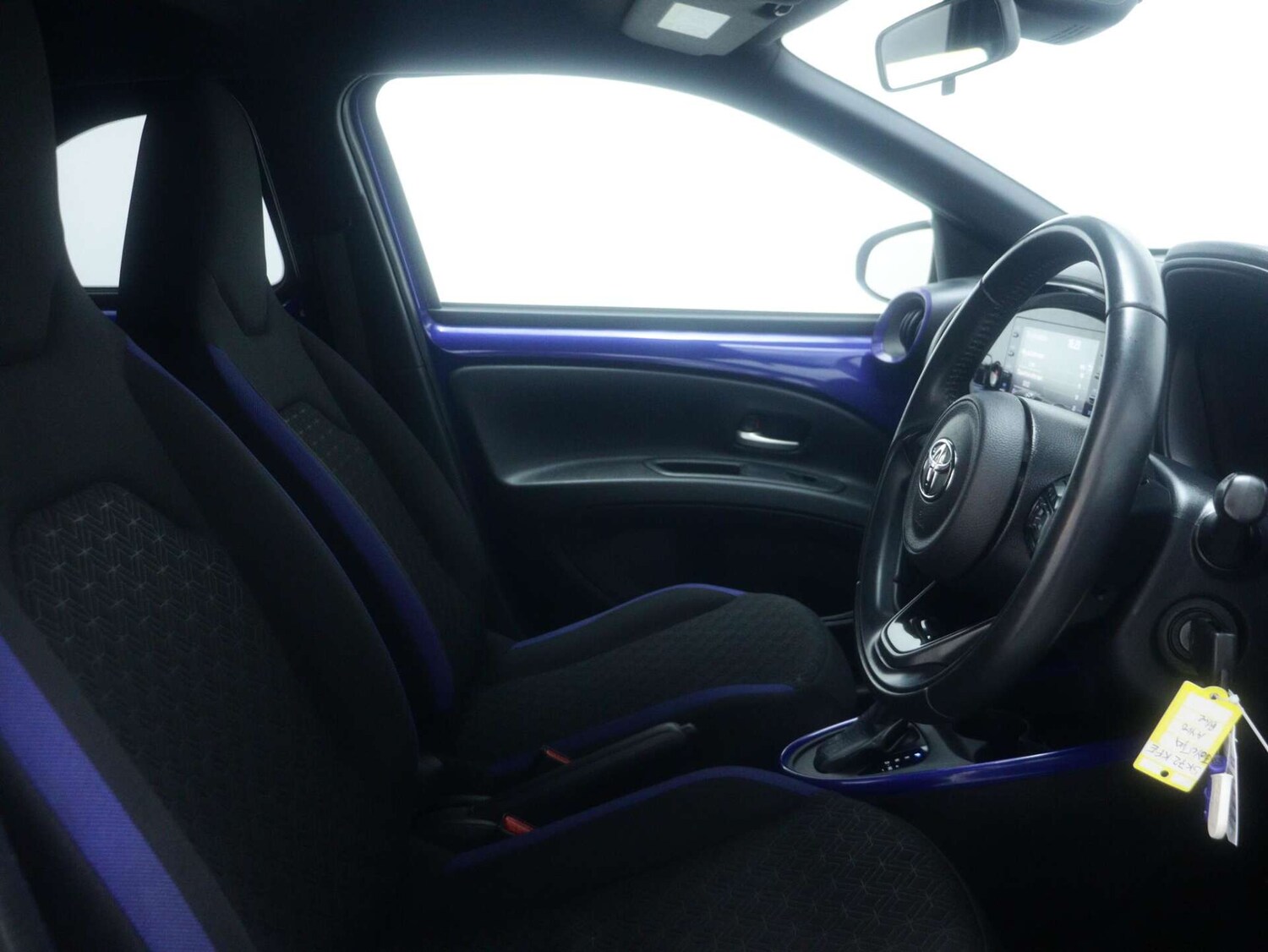 Used Toyota Aygo X 2022 for sale - 77452451: Photo 42