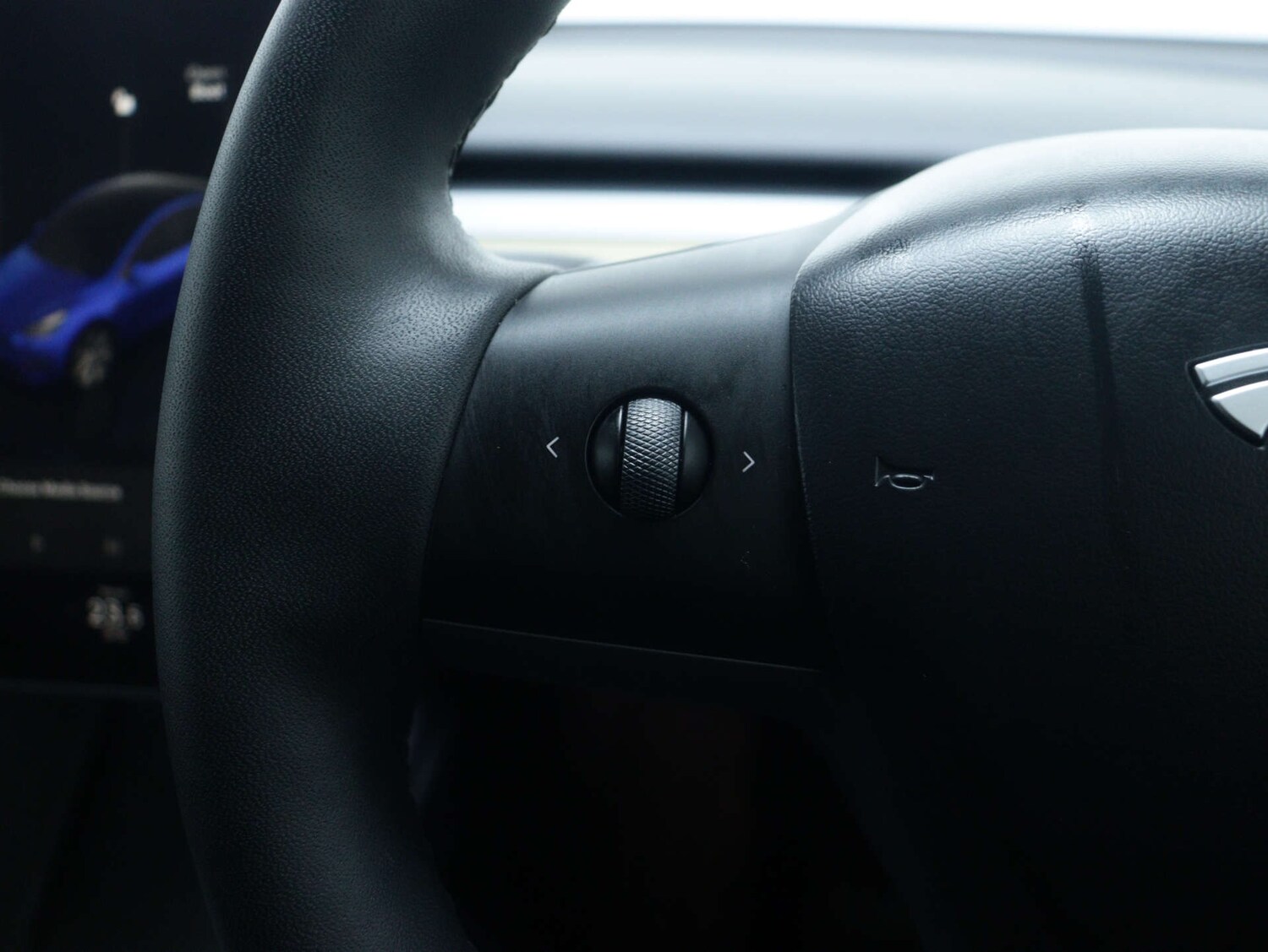 Used Tesla Model Y 2023 for sale - 76894418: Photo 30