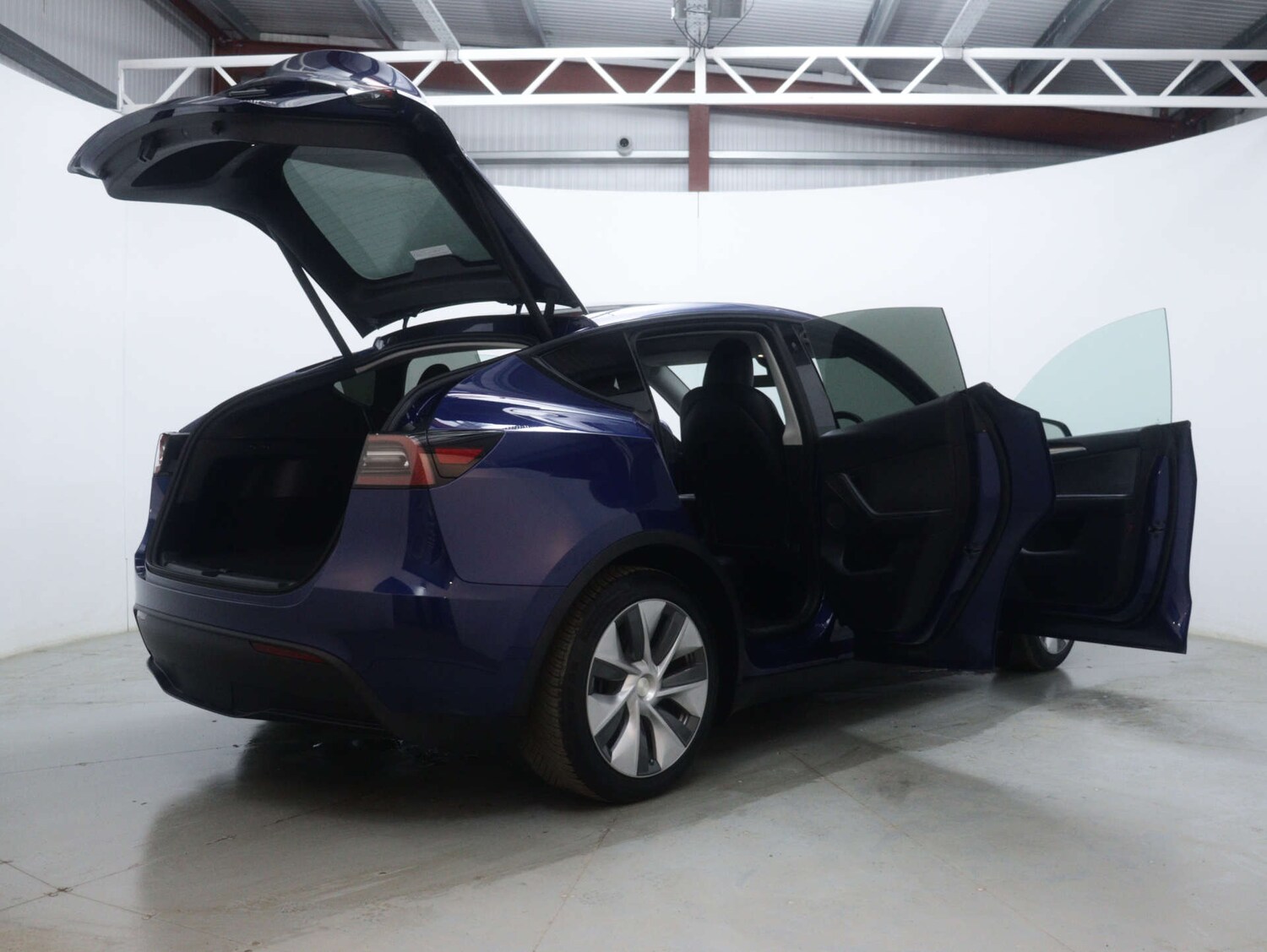 Used Tesla Model Y 2023 for sale - 76894418: Photo 55