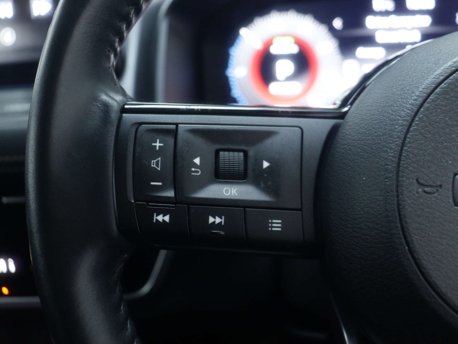 Used Nissan X-Trail 2024 for sale - 77529385: Photo 37