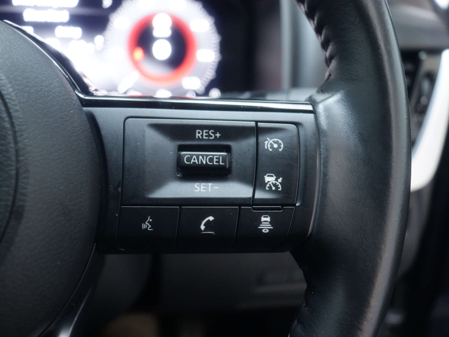 Used Nissan X-Trail 2024 for sale - 77529385: Photo 38