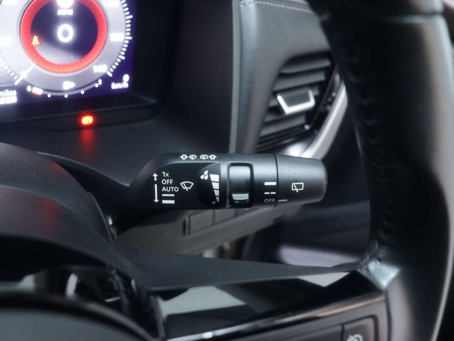 Used Nissan X-Trail 2024 for sale - 77529385: Photo 40