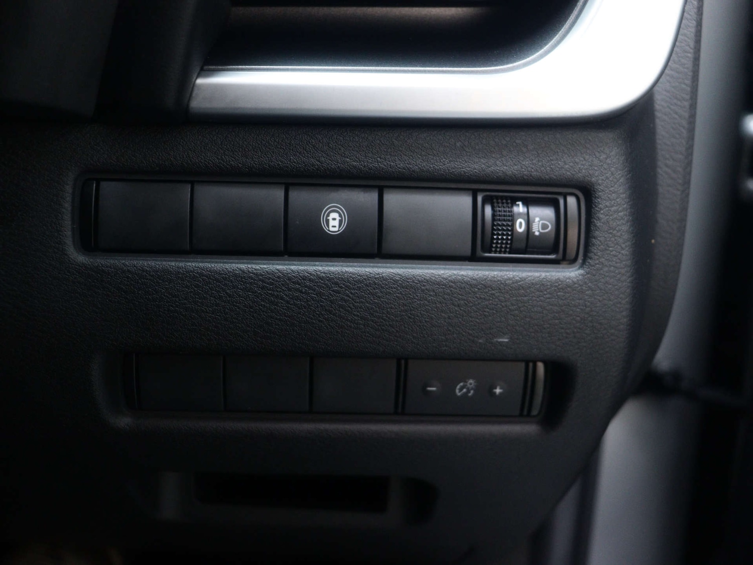 Used Nissan X-Trail 2024 for sale - 77529385: Photo 41