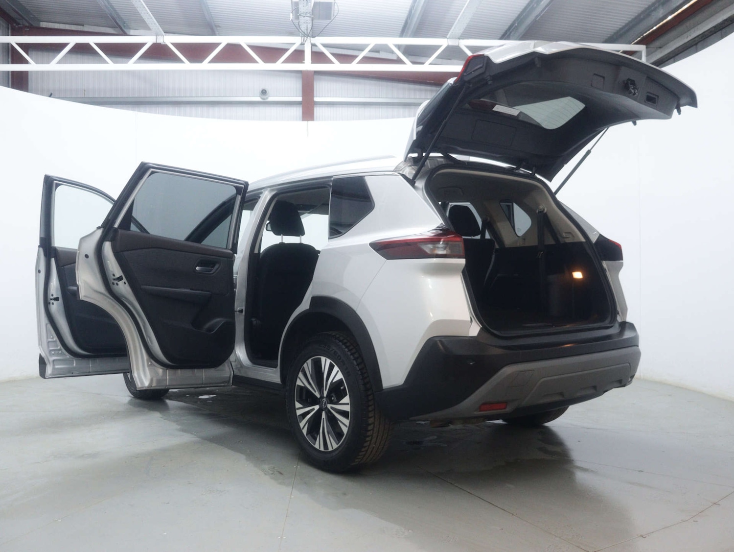 Used Nissan X-Trail 2024 for sale - 77529385: Photo 59