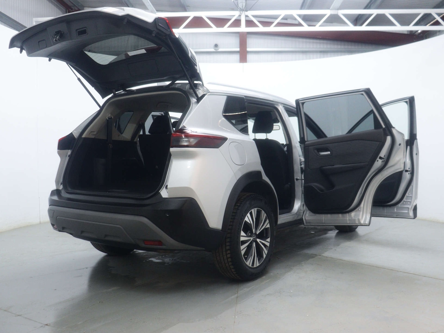 Used Nissan X-Trail 2024 for sale - 77529385: Photo 61