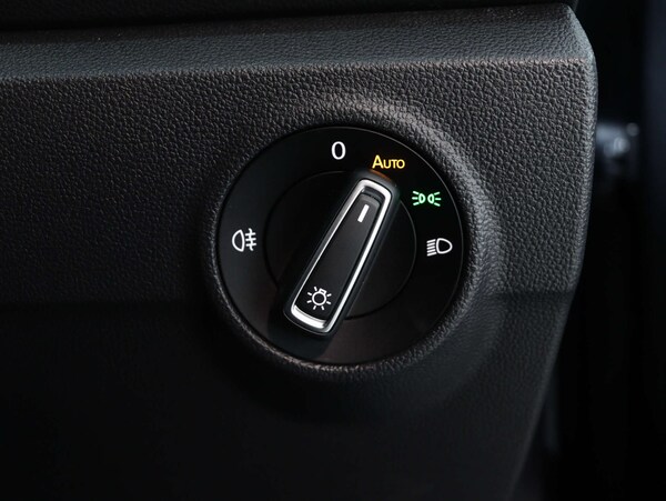 Used Volkswagen T-Roc 2022 for sale - 75498656: Photo 37