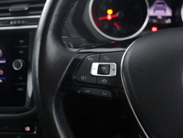 Used Volkswagen Tiguan 2020 for sale - 75107049: Photo 35