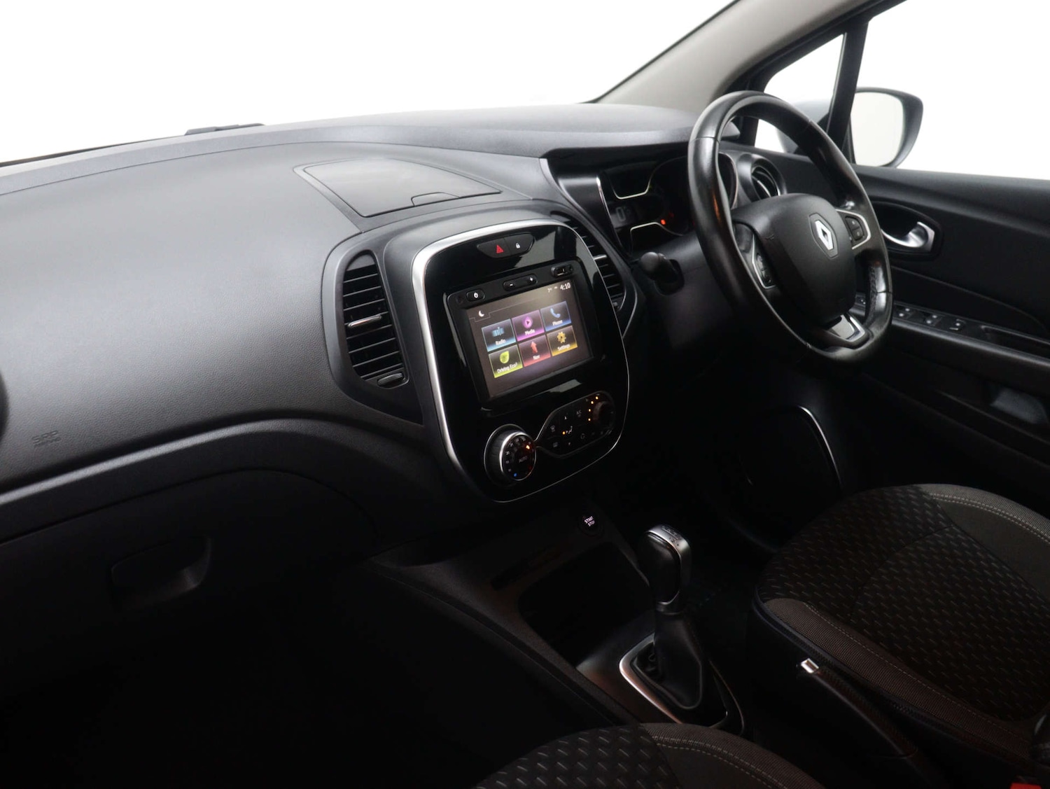 Used Renault Captur 2017 for sale - 76735831: Photo 40