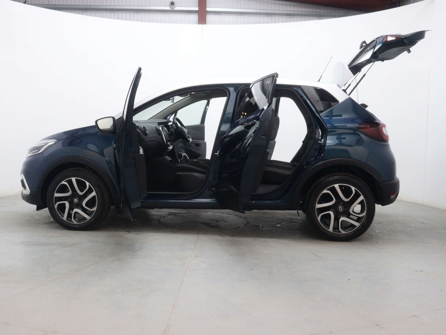 Used Renault Captur 2017 for sale - 76735831: Photo 49