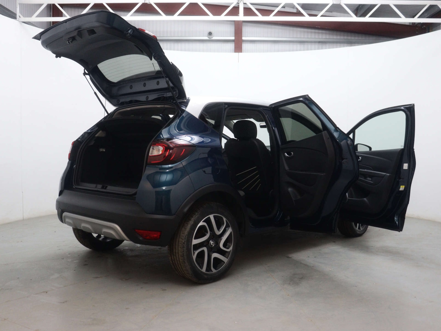 Used Renault Captur 2017 for sale - 76735831: Photo 52