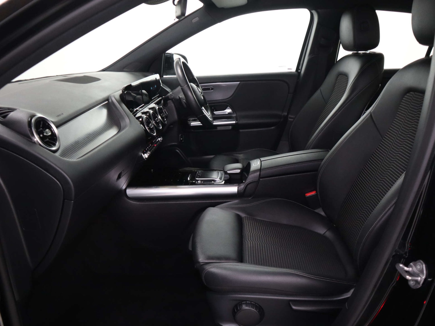 Used Mercedes-Benz GLA 2020 for sale - 76385746: Photo 36