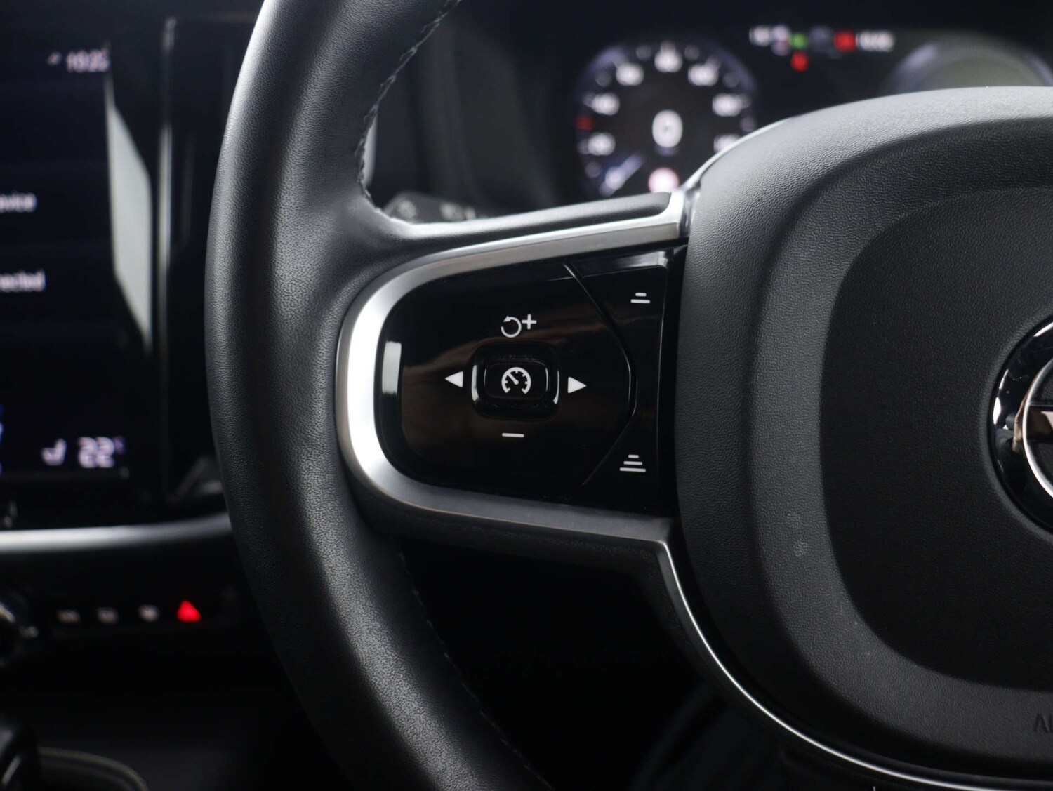 Used Volvo V60 2021 for sale - 76114496: Photo 34