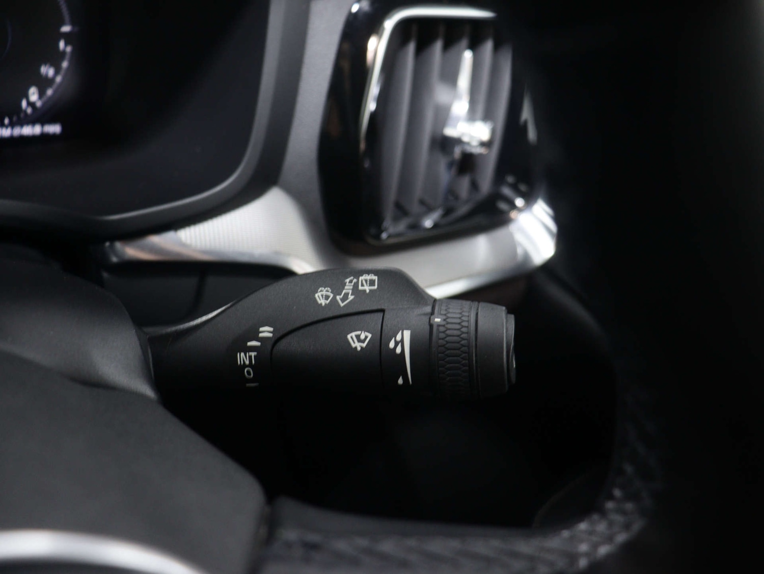 Used Volvo V60 2021 for sale - 76114496: Photo 37