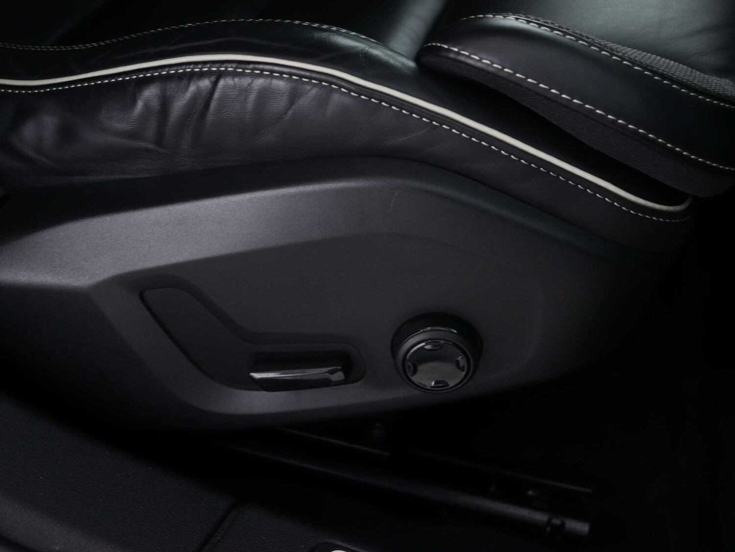 Used Volvo V60 2021 for sale - 76114496: Photo 41