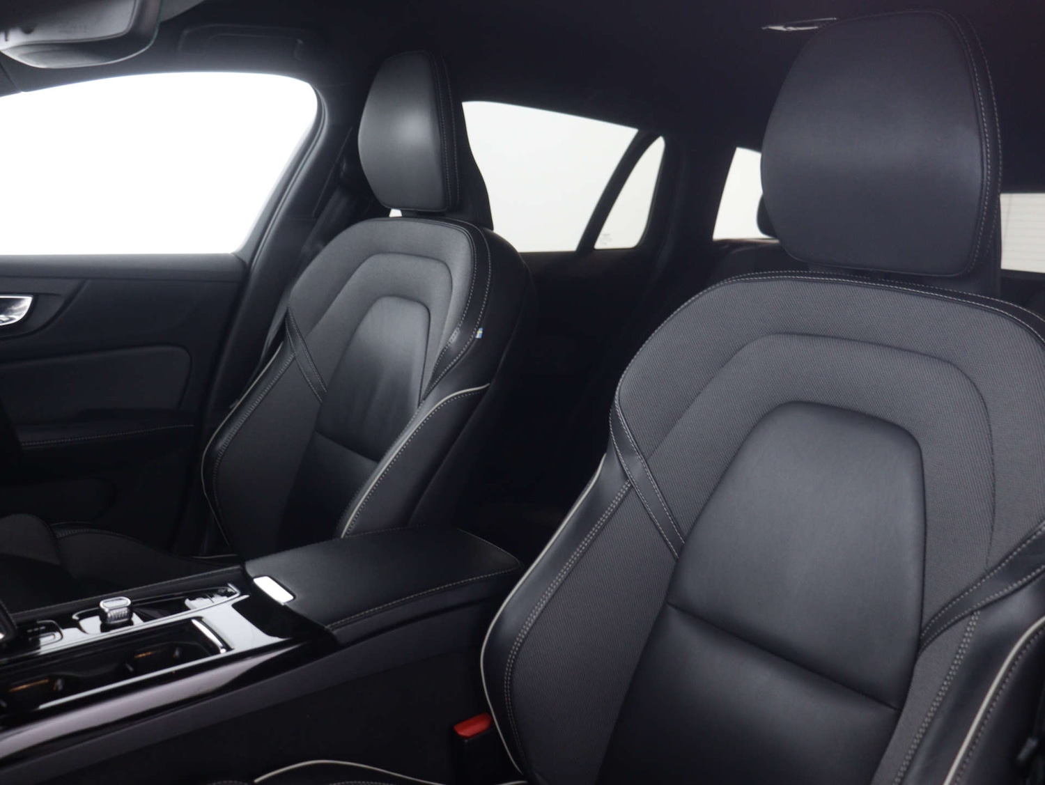 Used Volvo V60 2021 for sale - 76114496: Photo 48