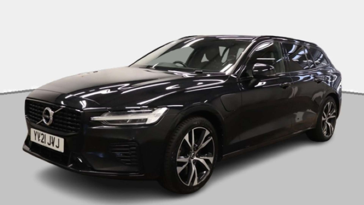 Used Volvo V60 2021 for sale - 76114496: Photo 5