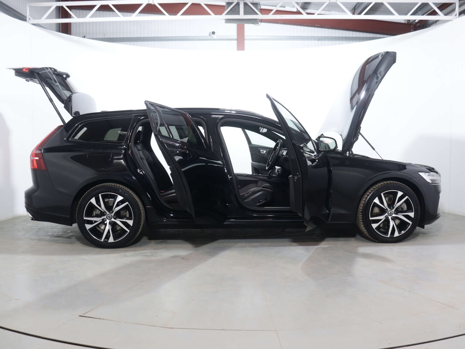 Used Volvo V60 2021 for sale - 76114496: Photo 63